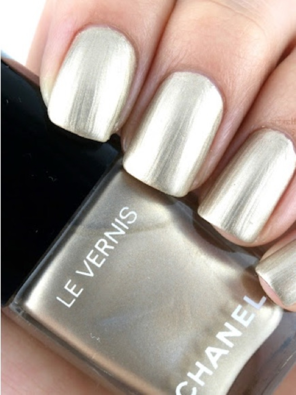 NEW Chanel Le Vernis Nail Polish 532 metallic gold & silver shimmer